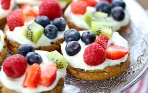national-chocolate-chip-day-fruit-pizzas