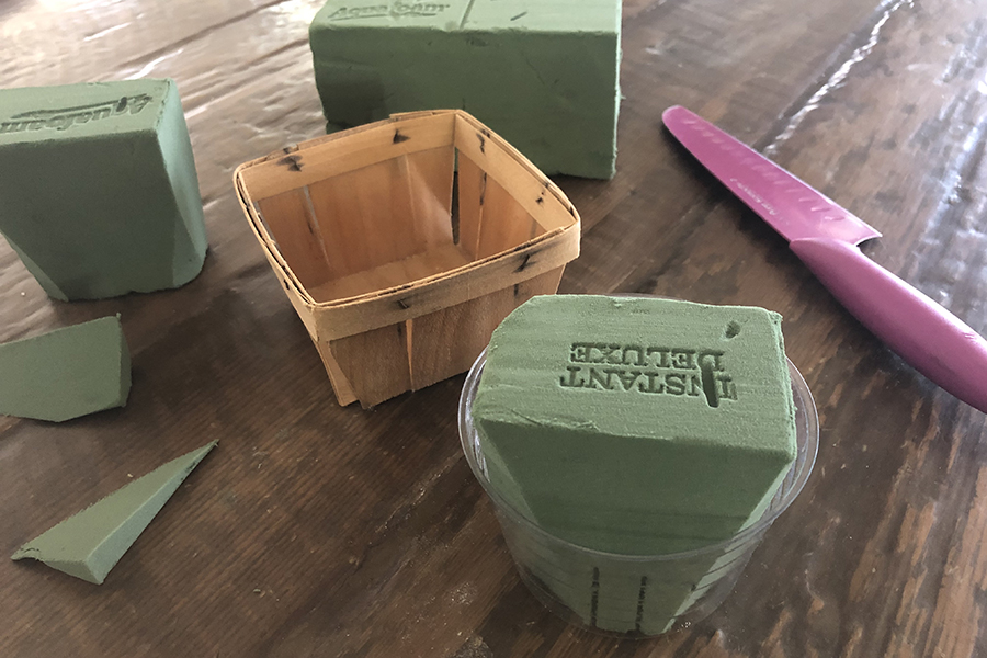 floral foam in basket liner