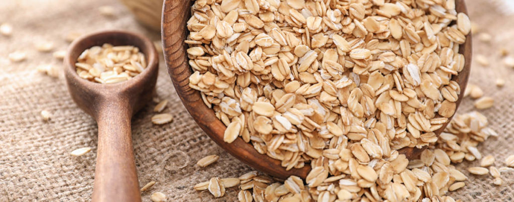 Photo of raw oats in a bowl