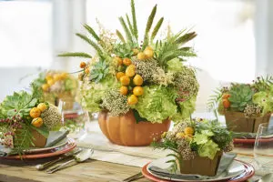 Photo of petite bouquet place setting