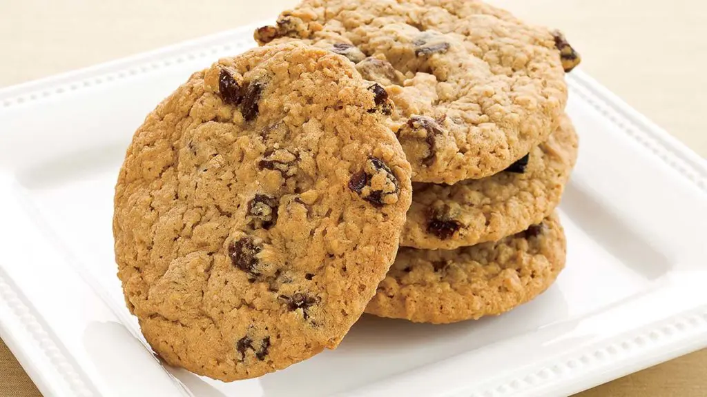 Photo of oatmeal raisin cookies