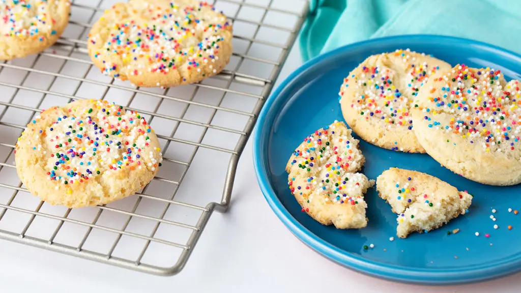 Cookie types: birthday cake cookies