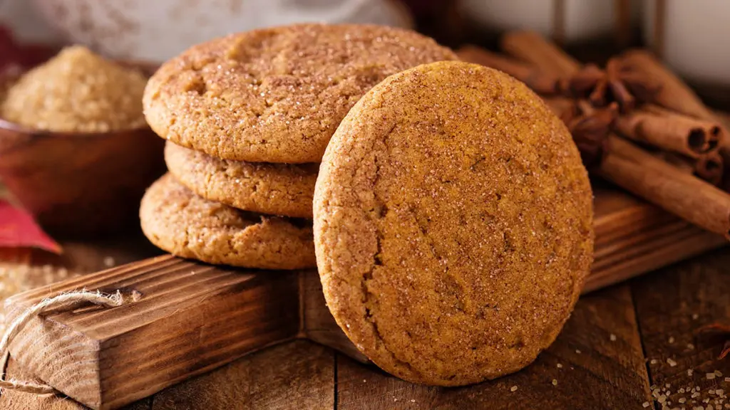 Photo of snickerdoodle cookie