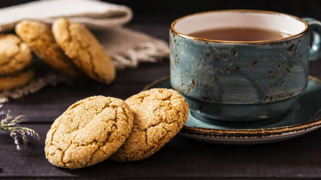 cookie-types: molasses cookie