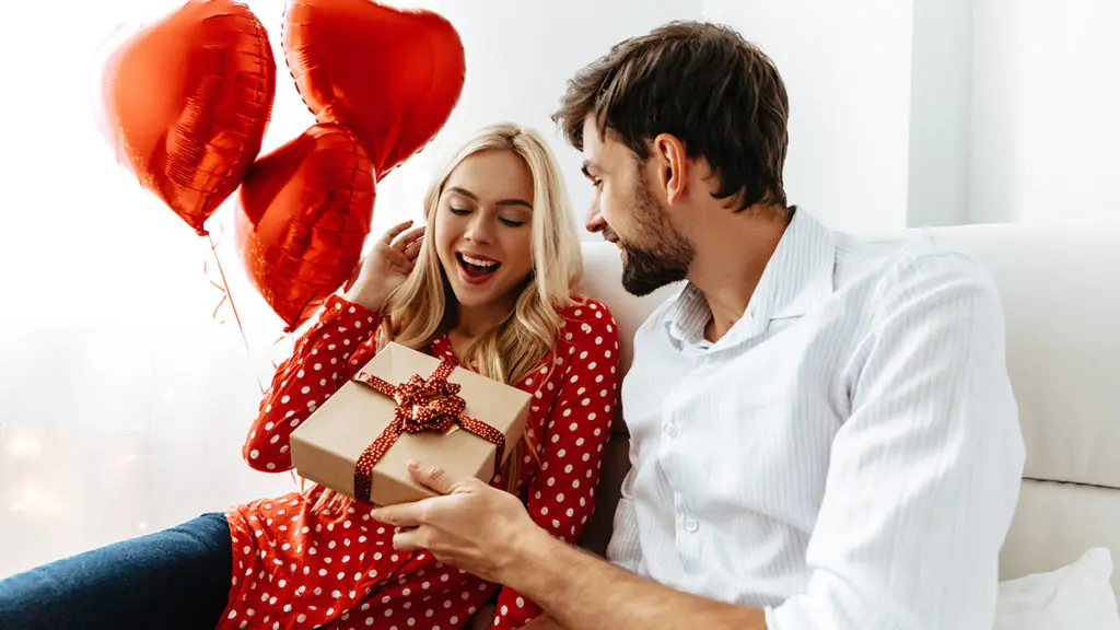 Valentine's Day Gifts for New Couples