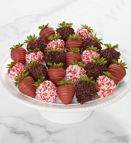 romantic Valentine's Day gifts: chocolate covered strawberries