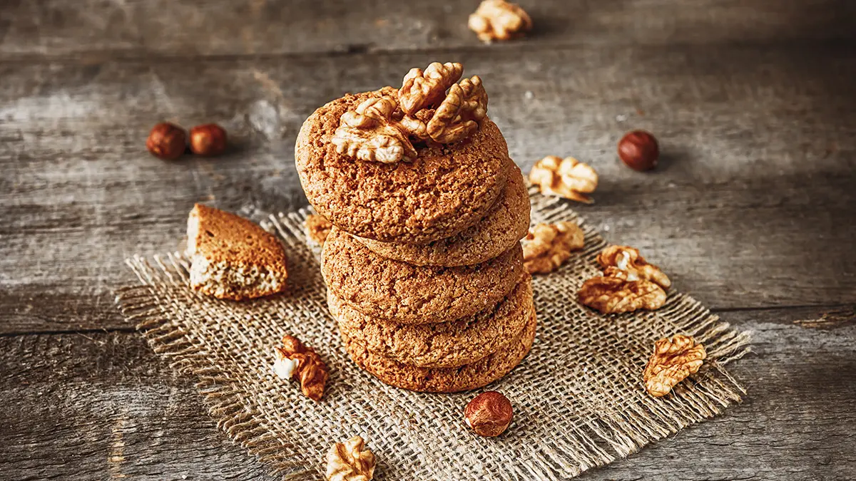facts-about-walnuts: walnut cookies