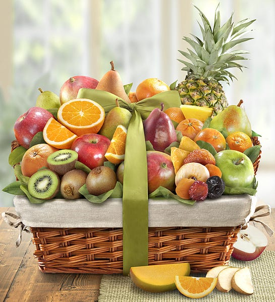gifts for new parents: fruit basket