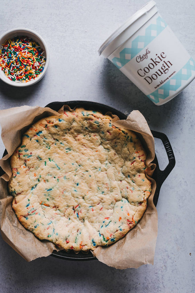 cookie cake recipe: finished cookie cake