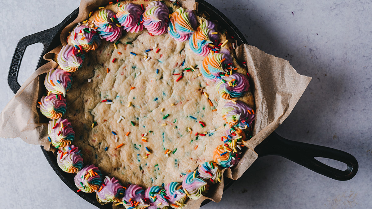 cookie cake recipe: finished cookie cake