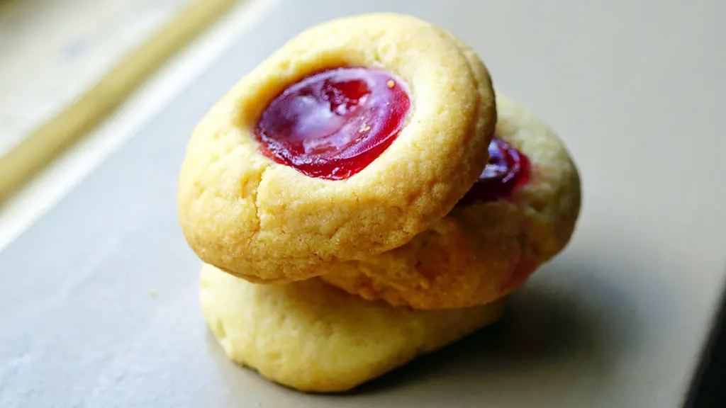 cookie types: thumbprint cookies