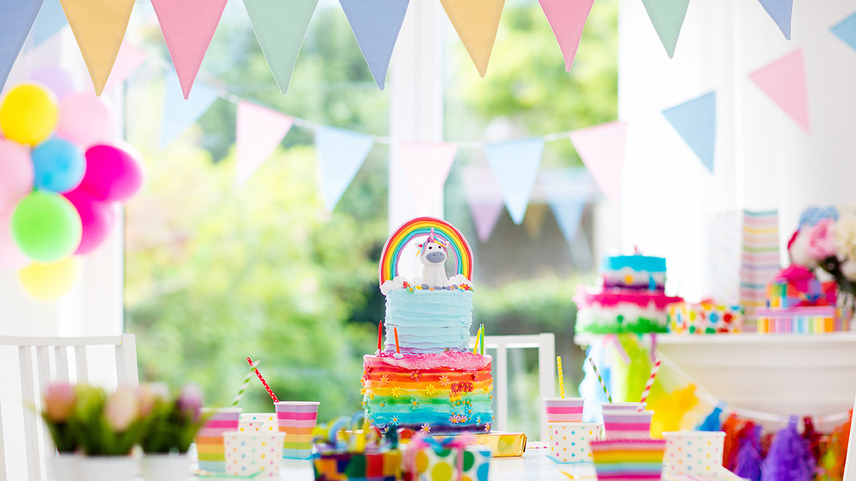 spring birthday party ideas: party decorations