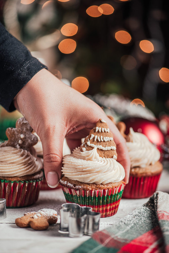 gingerbread cupcakes: finished