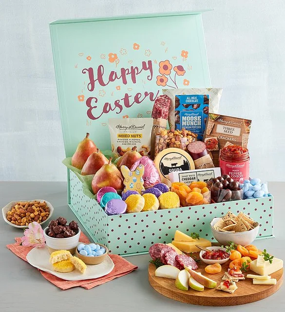 easter gifts with Deluxe Easter Family Snack Box