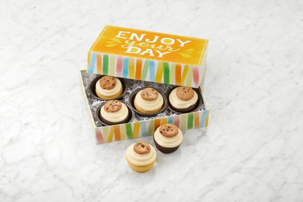 Cheryls Cookies cupcakes packaging