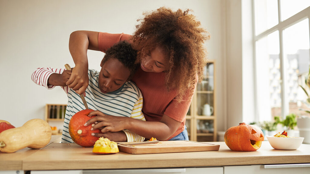 halloween hacks mom son pumpkin carving